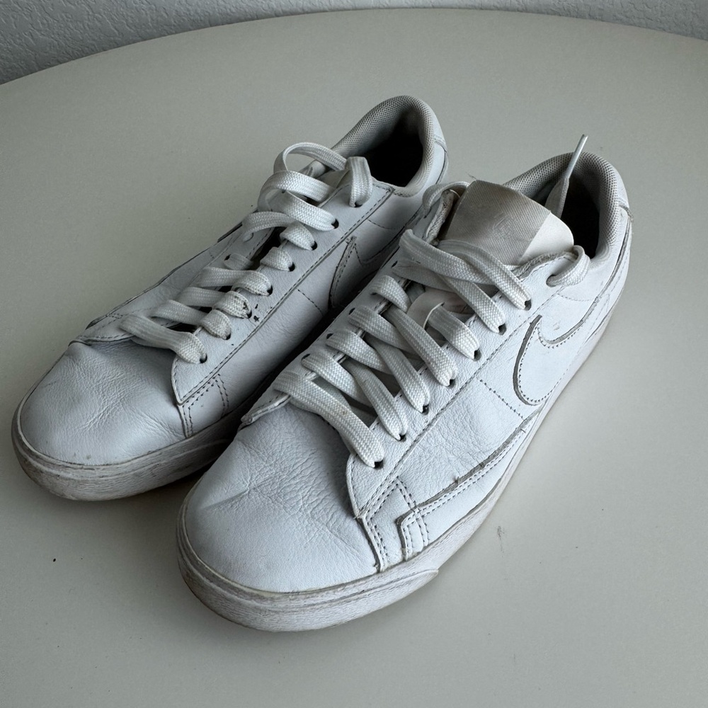 White Nike Blazers Low Tops